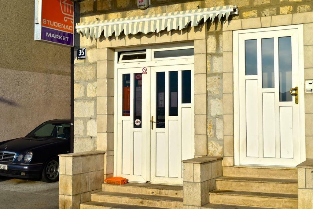 Apartments Maris Vranjic Exterior photo
